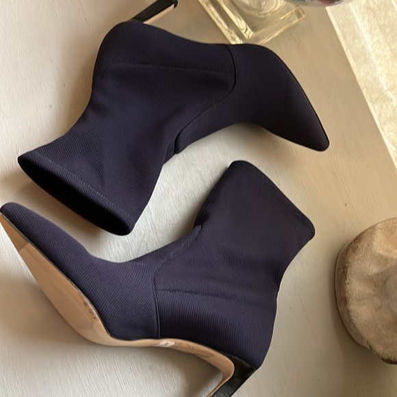 Stuart Weitzman Rapture Pointed Toe Boot Navy size 7.5 - Picture 2 of 7